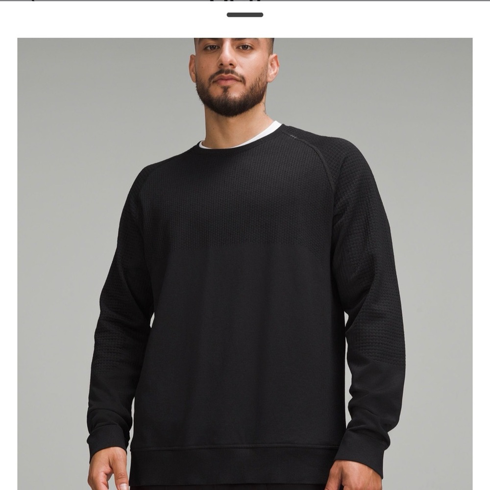 lululemon athletica Men's Engineered Warmth Black Long Sleeve Crew